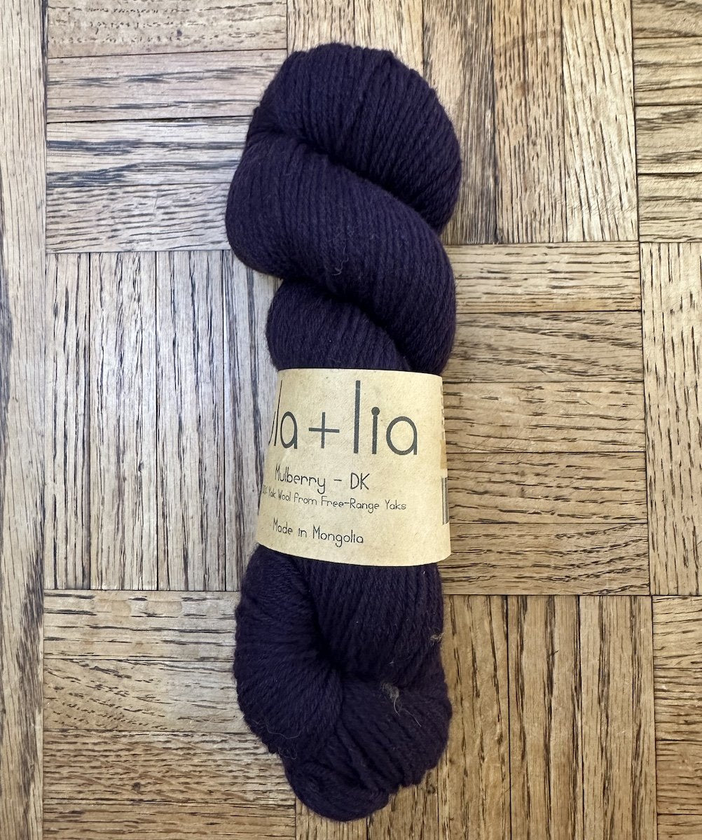 Ula + Lia Yak DK