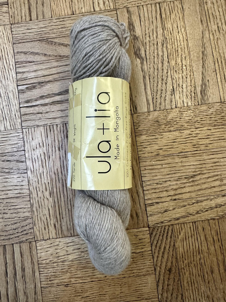 Ula + Lia Cashmere DK